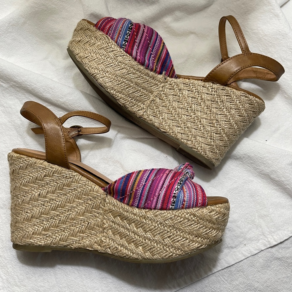 Xhilaration Twyla Jute 4” Wedge Heels Size 6